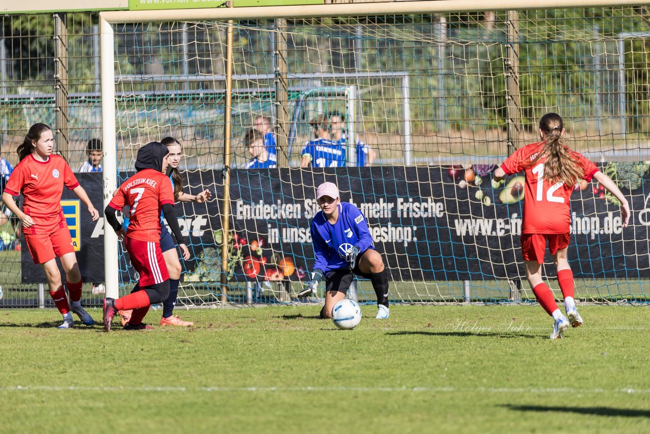 Bild 348 - wBJ TuS Rotenhof - Holstein Kiel : Ergebnis: 1:4